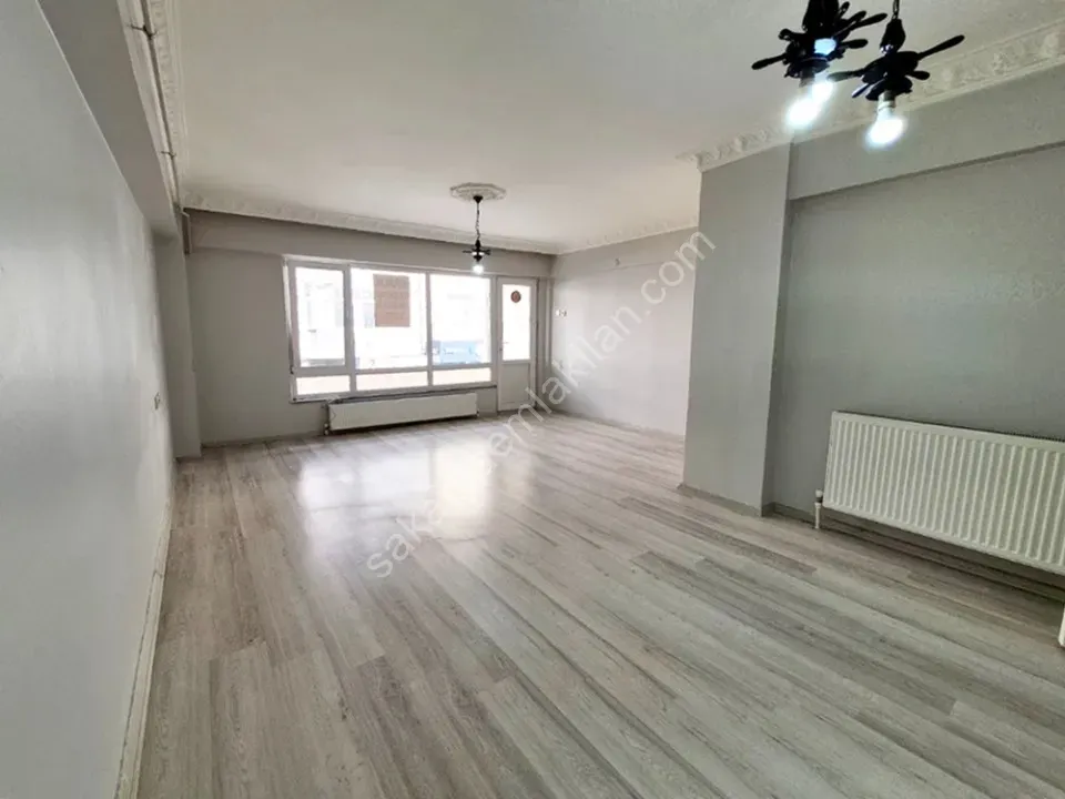 ADAPAZARI MERKEZDE KİRALIK 3+1 DAİRE