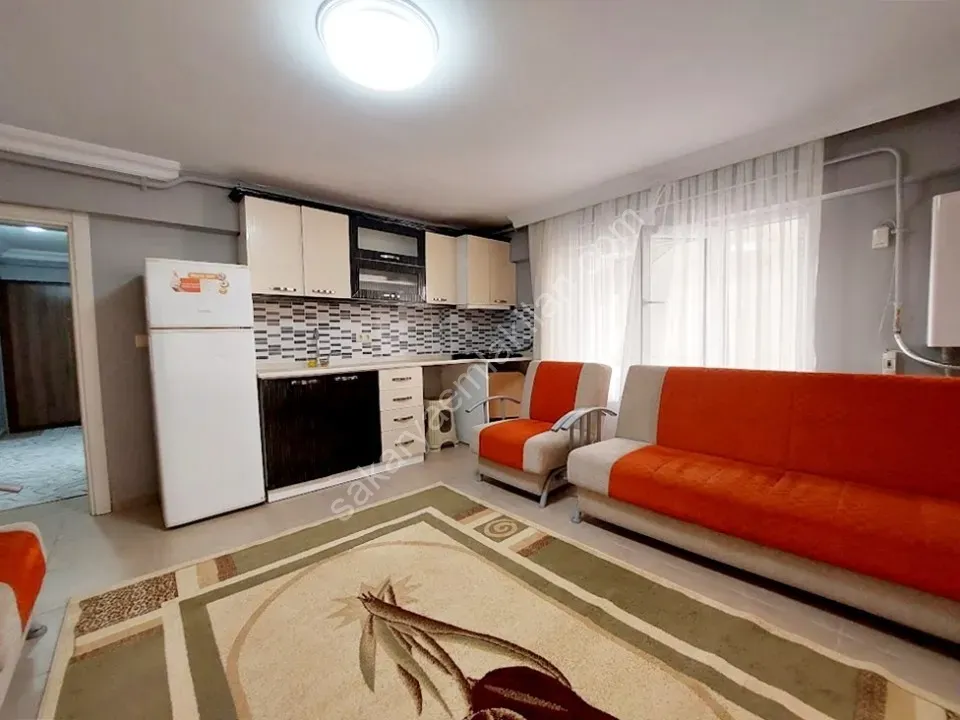 SERDİVAN MERKEZDE KİRALIK EŞYALI 2+1 DAİRE