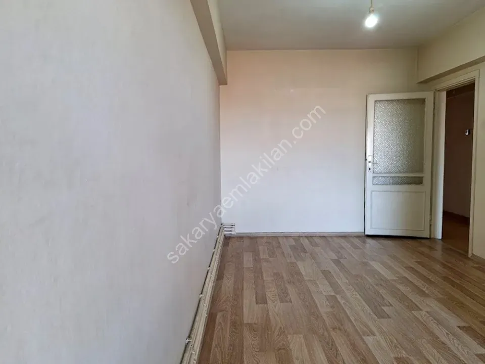 SAKARYA ADAPAZARI MERKEZDE SATILIK 3+1 DAİRE