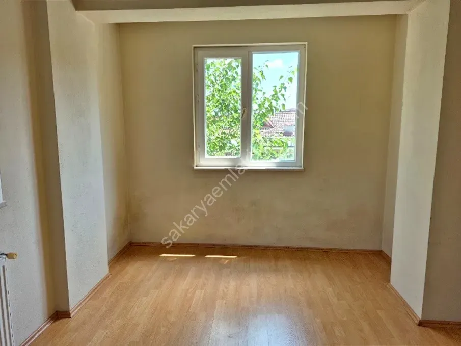 SERDİVAN MERKEZDE KİRALIK 3+1 DAİRE