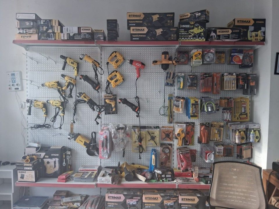 Devren Kiralık Nalbur Dükkanı