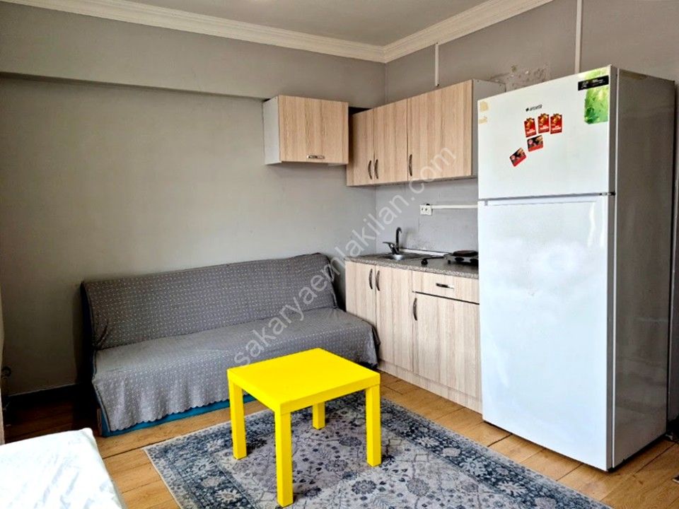 ADAPAZARI MERKEZDE KİRALIK EŞYALI STÜDYO DAİRE
