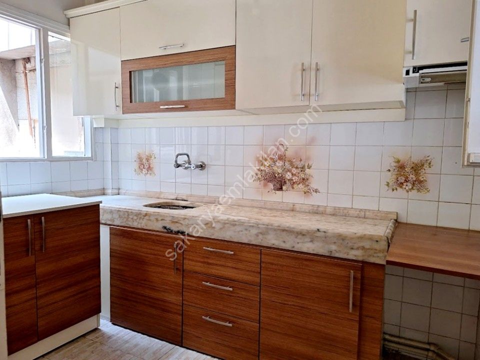 SAKARYA ADAPAZARI MERKEZDE SATILIK 3+1 DAİRE